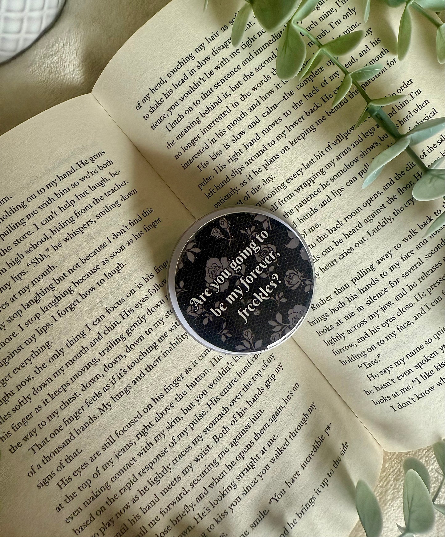 EOD inspired magnetic kindle grip
