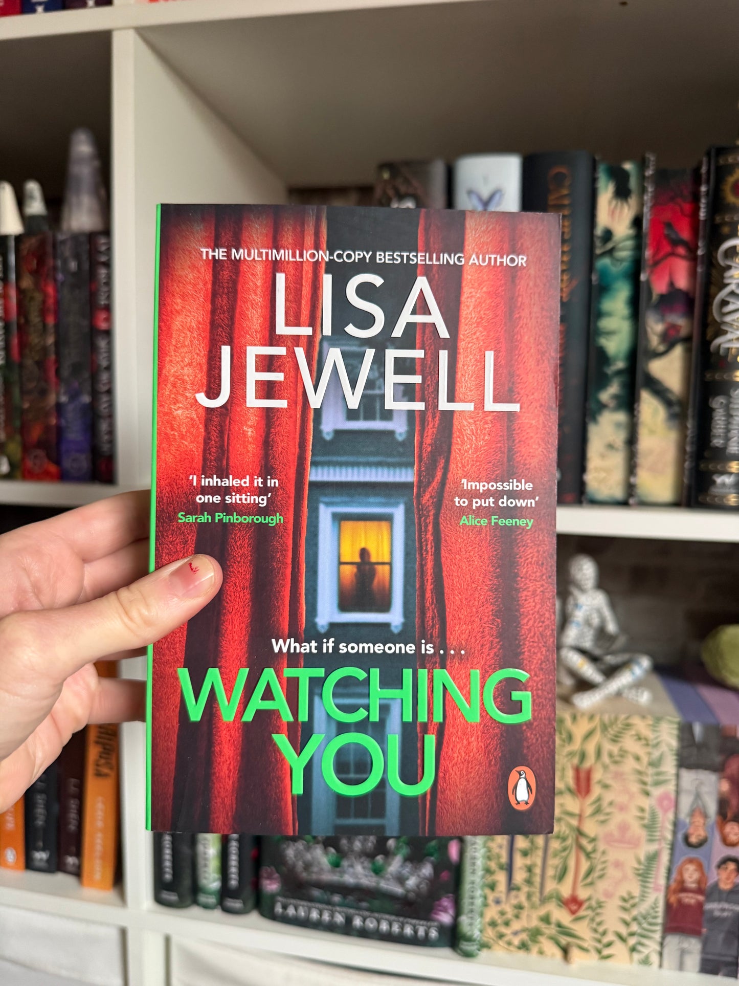 Watching you by Lisa Jewell